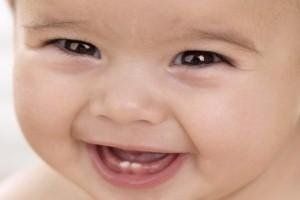 primeros dientes del bebe